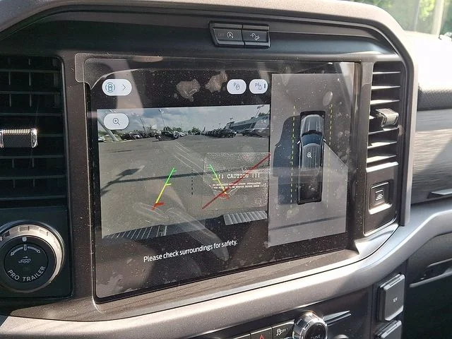 New 2026 Oxford White Ford XLT image 13