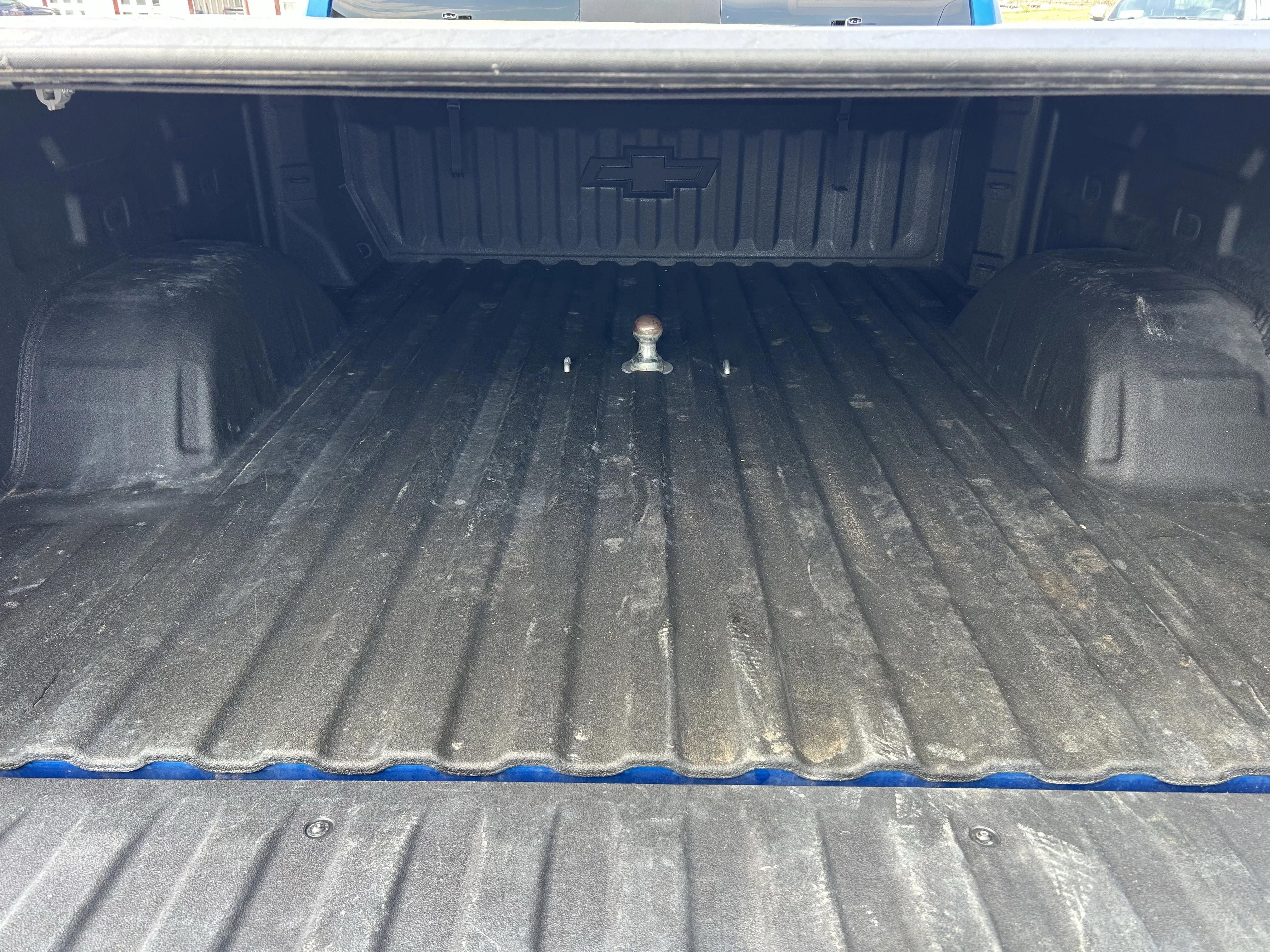 Used 2022 Glacier Blue Metallic Chevrolet LTZ image 6