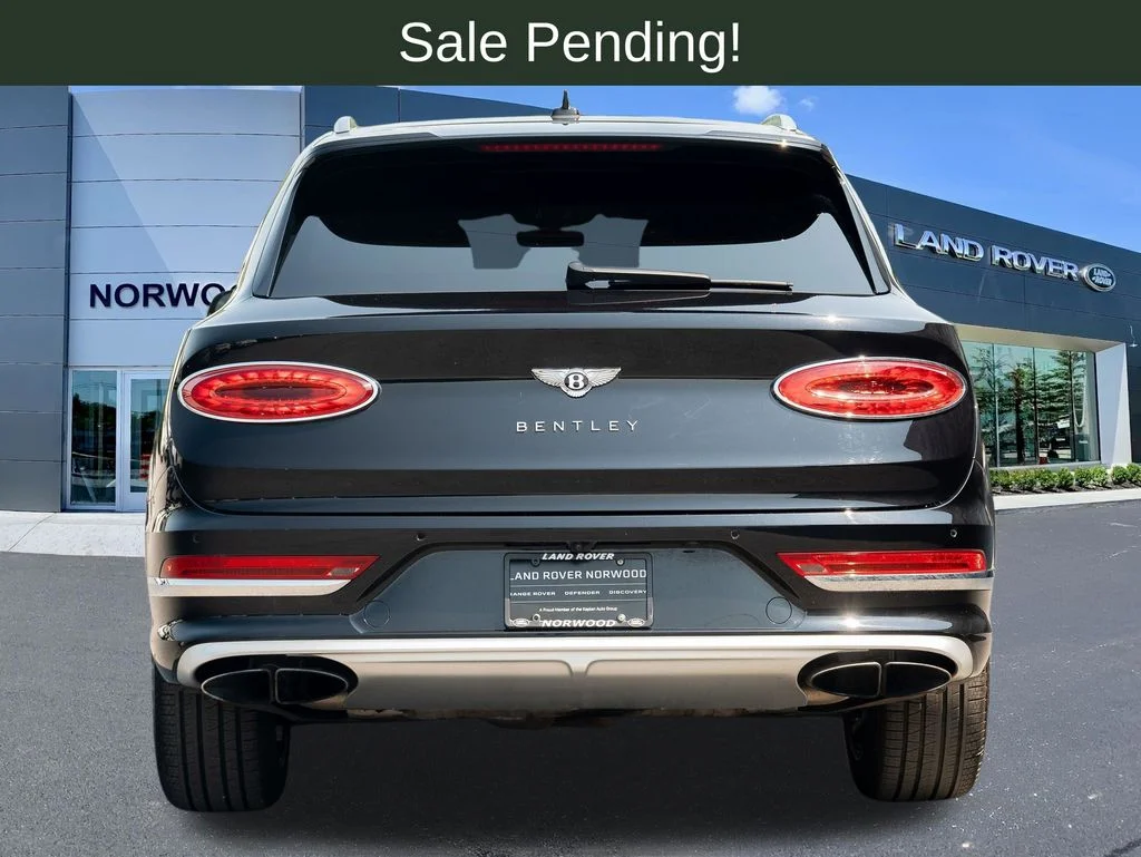 Used 2024 Black Bentley Azure image 5