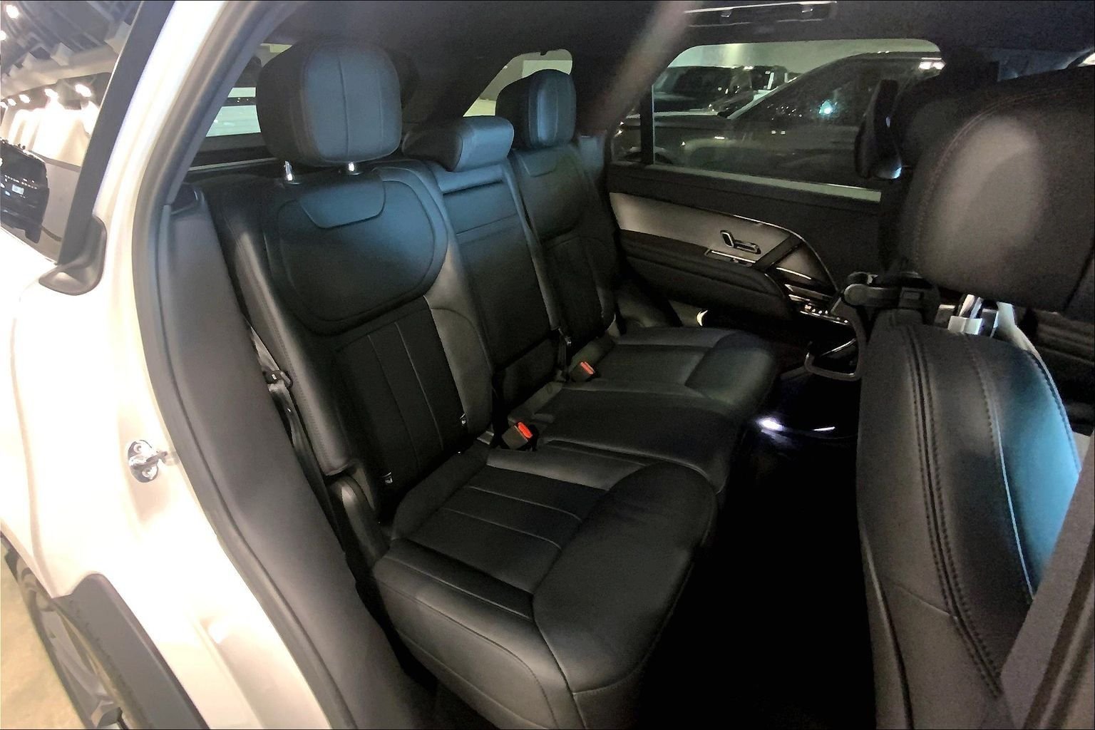 Certified Used 2025 Borasco Gray Metallic Land Rover SE image 19