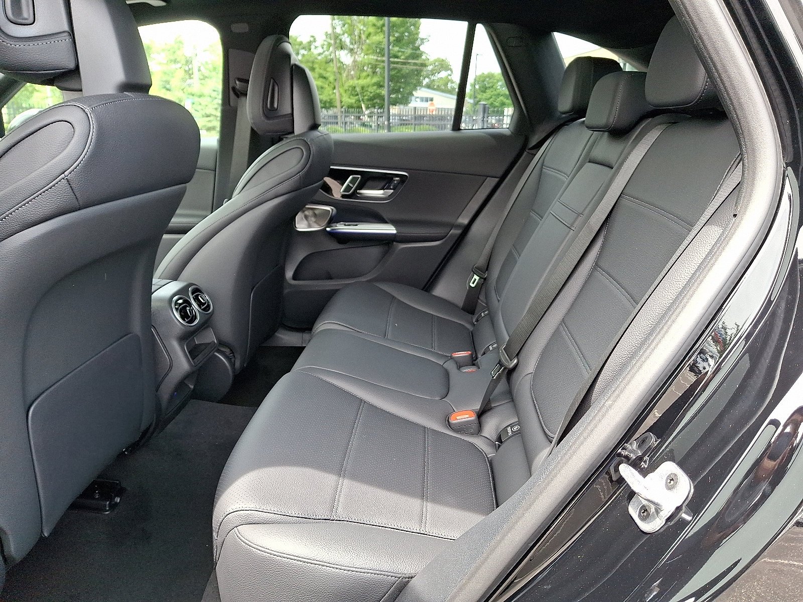 Certified Used 2026 Black Mercedes-Benz GLC 300 image 6