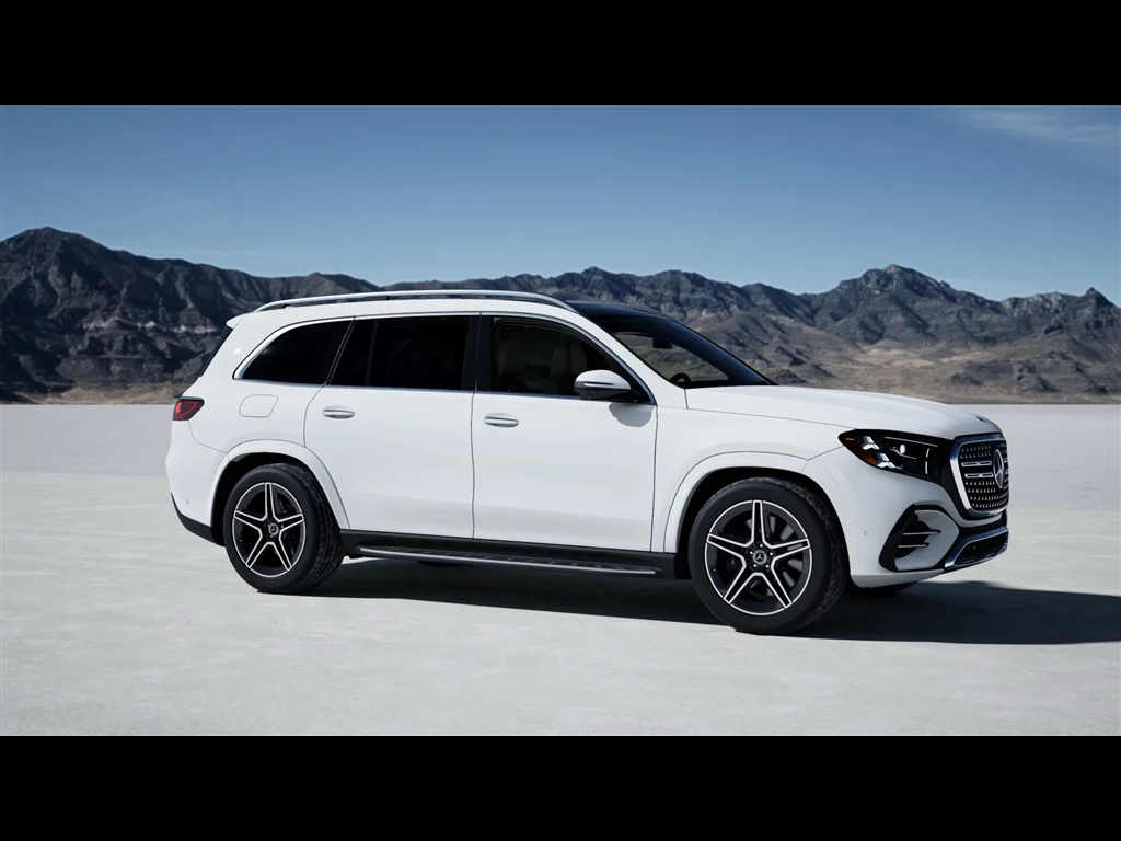 New 2027 Polar White Mercedes-Benz GLS 450 image 8