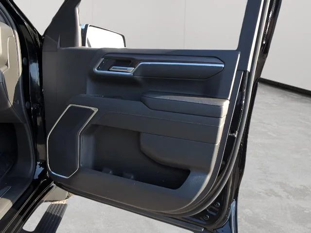 Used 2022 Black Chevrolet LT image 38
