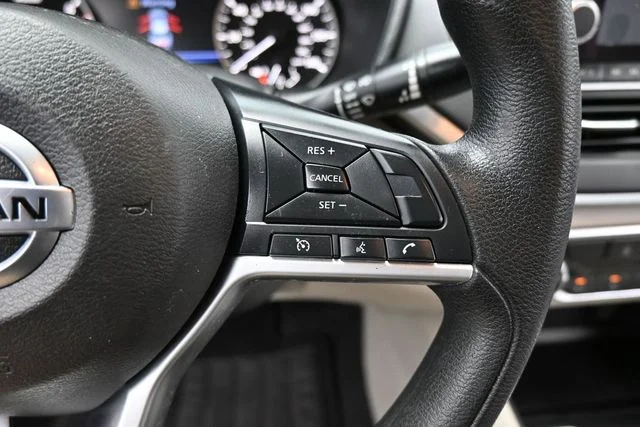Used 2020 Black Nissan 2.5 S image 18