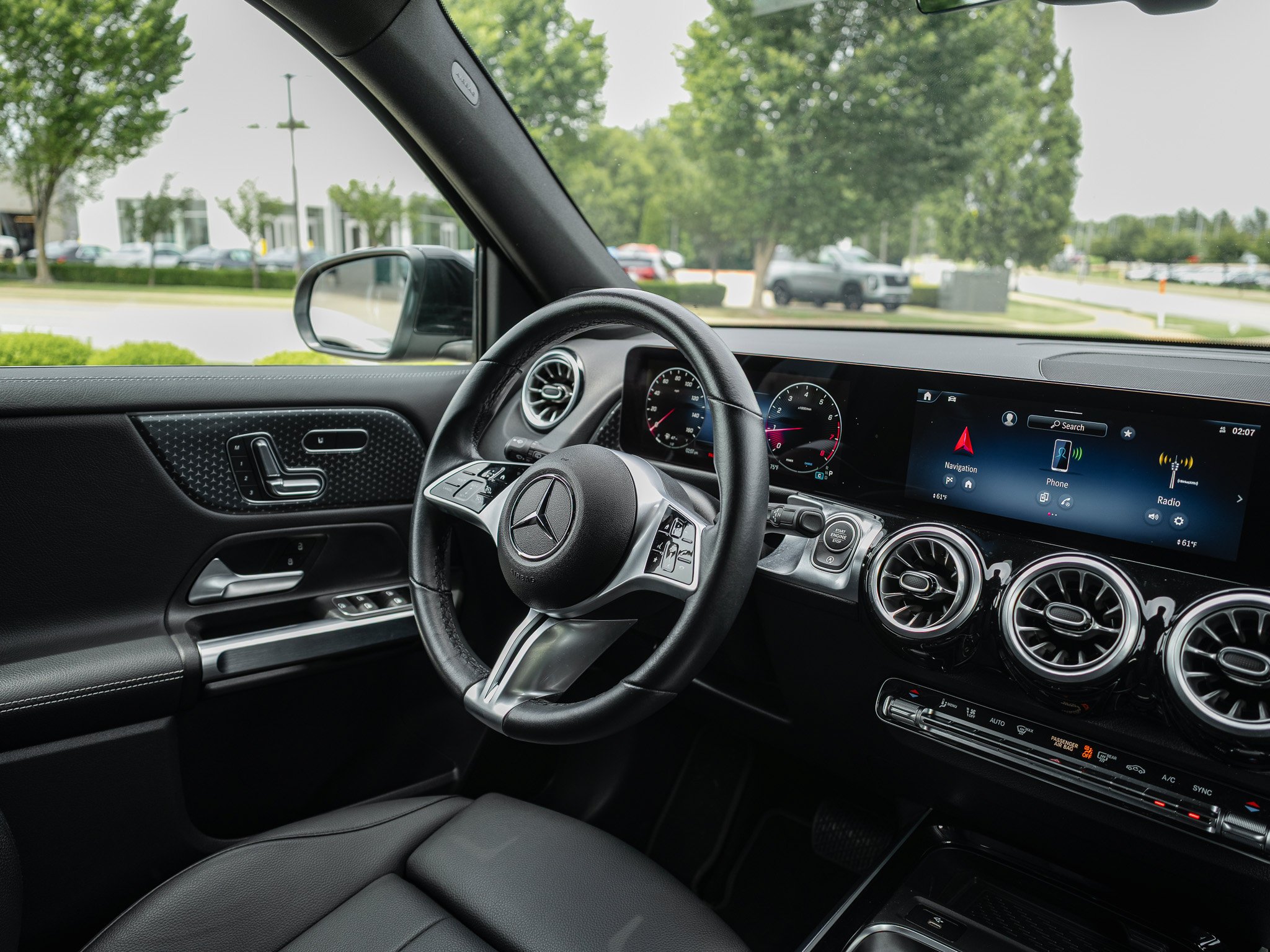 Certified Used 2025 Night Black Mercedes-Benz GLB 250 image 19