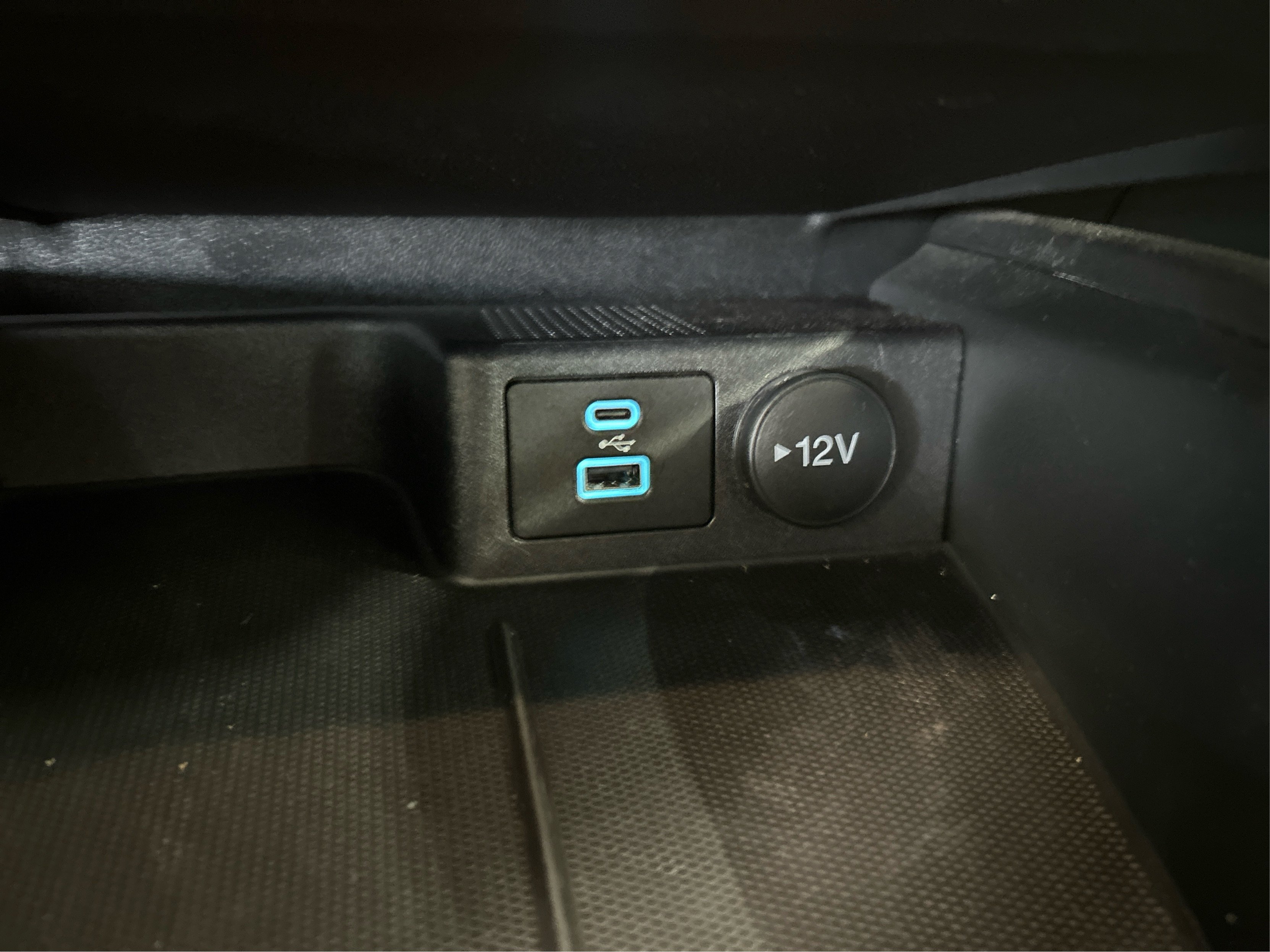 Used 2023 Black Ford Active image 32