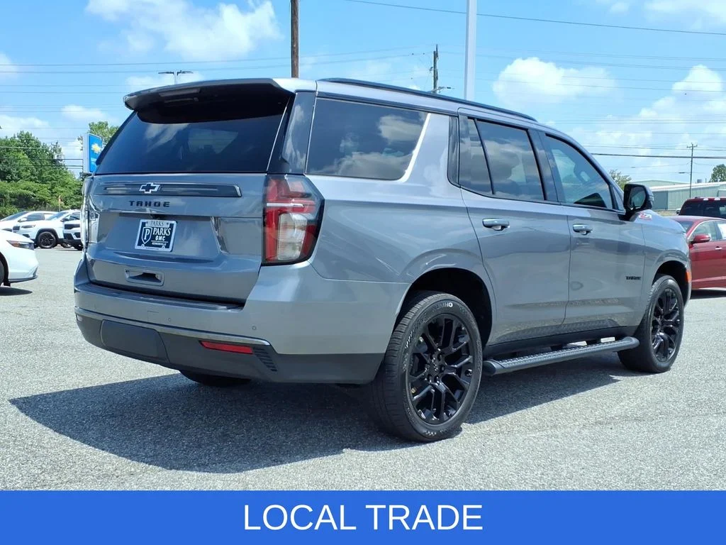Used 2022 Gray Chevrolet Z71 image 3