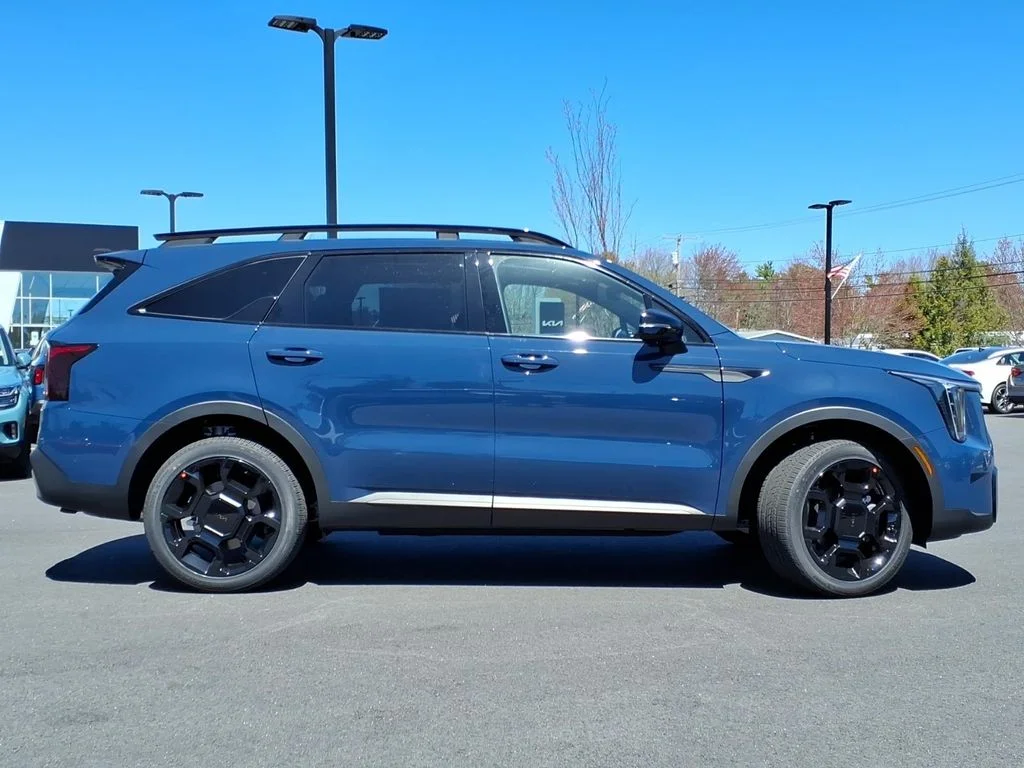 New 2026 Black Kia X-Line SX Prestige image 3