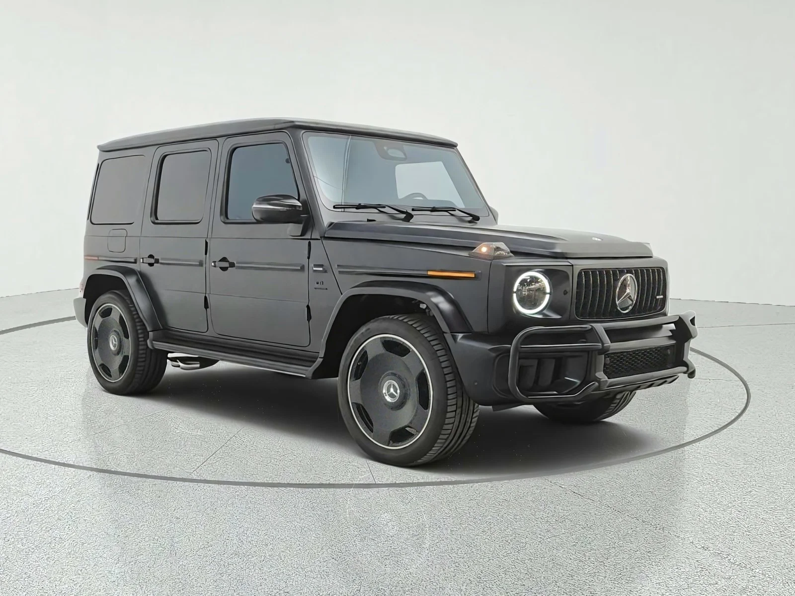 Certified Used 2025 MANUFAKTUR Night Black magno Mercedes-Benz AMG® G 63 SUV image 3