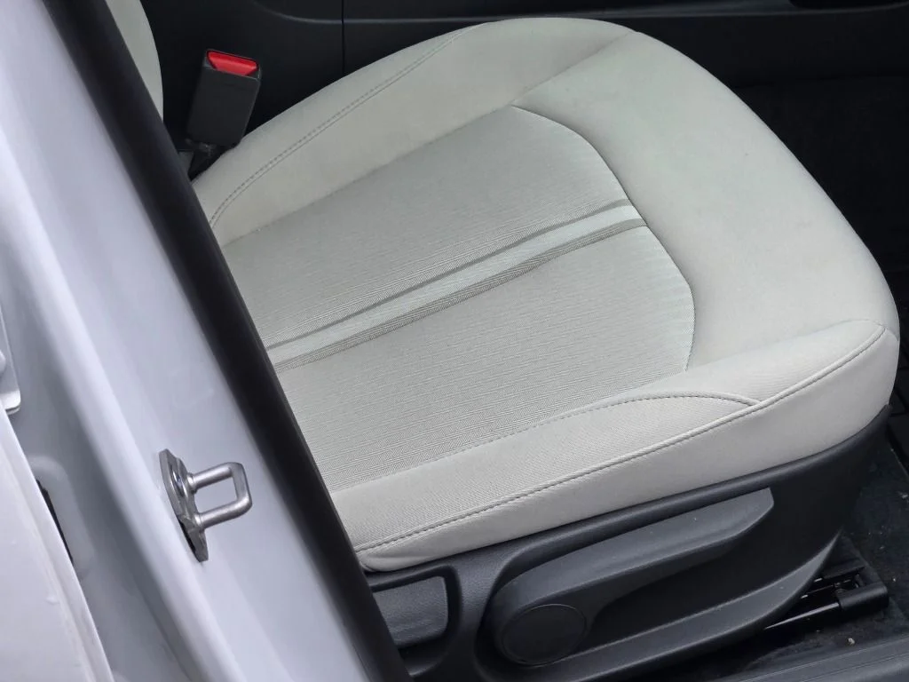 Used 2026 White Hyundai SEL Sport image 6
