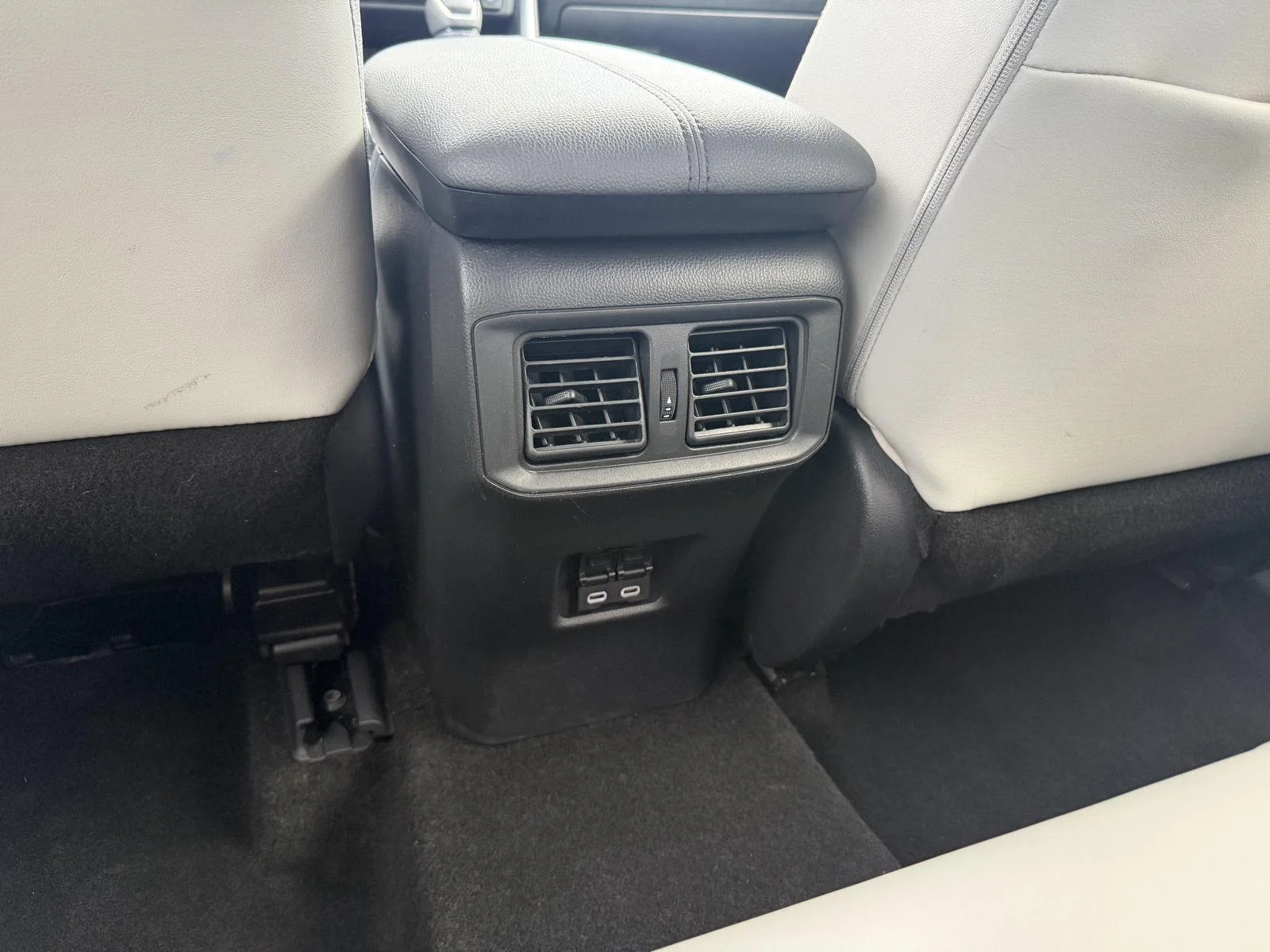 Used 2023 Midnight Black Metallic Toyota XLE Premium image 9