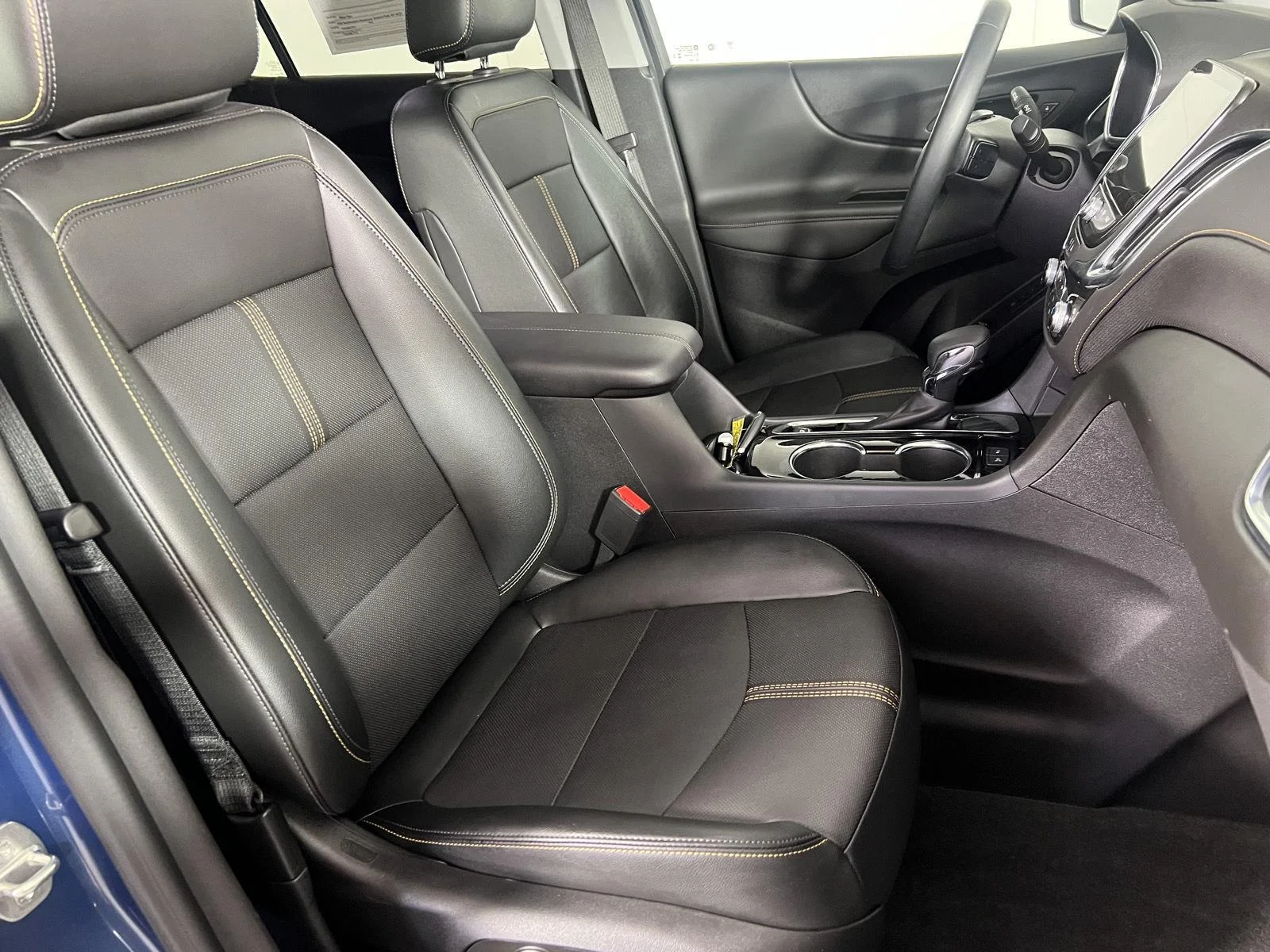 Used 2024 Lakeshore Blue Metallic Chevrolet Premier image 22
