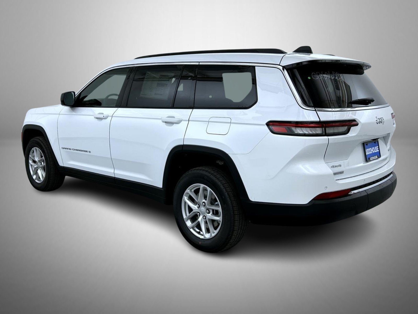 New 2026 Bright White Clear-Coat Exterior Paint Jeep Laredo image 7