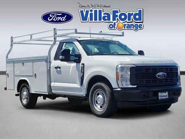 2025 Ford F-350 Super Duty Chassis Cab