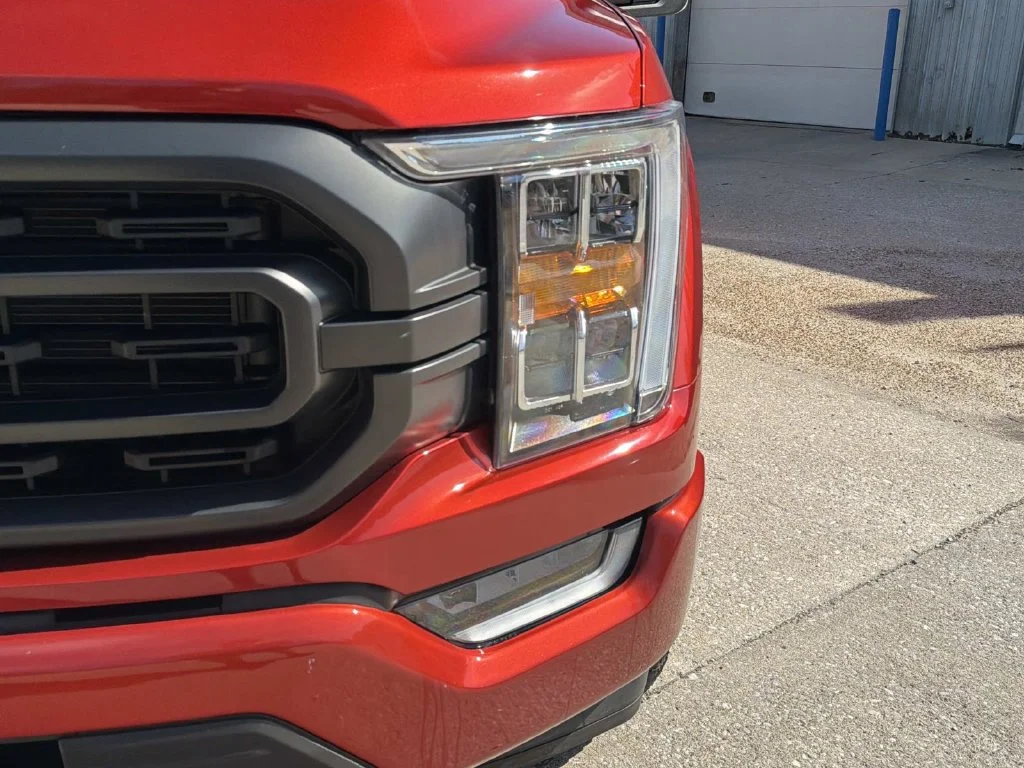 Used 2023 Chili Pepper Red Ford XLT image 11