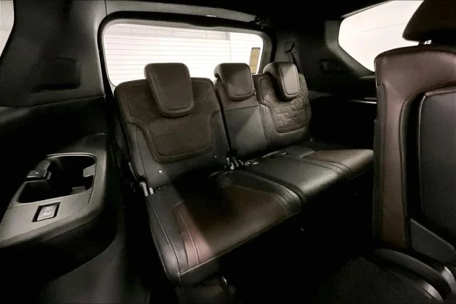 New 2026 Super Black Nissan Platinum image 35