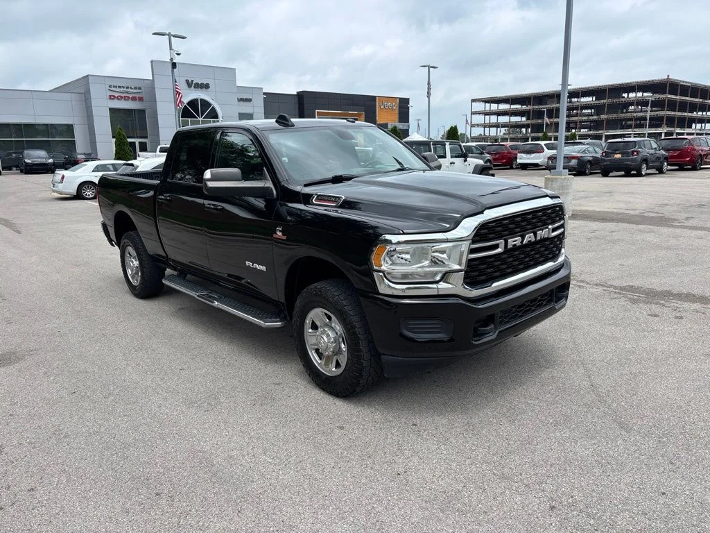 Used 2022 Diamond Black Ram Big Horn image 7