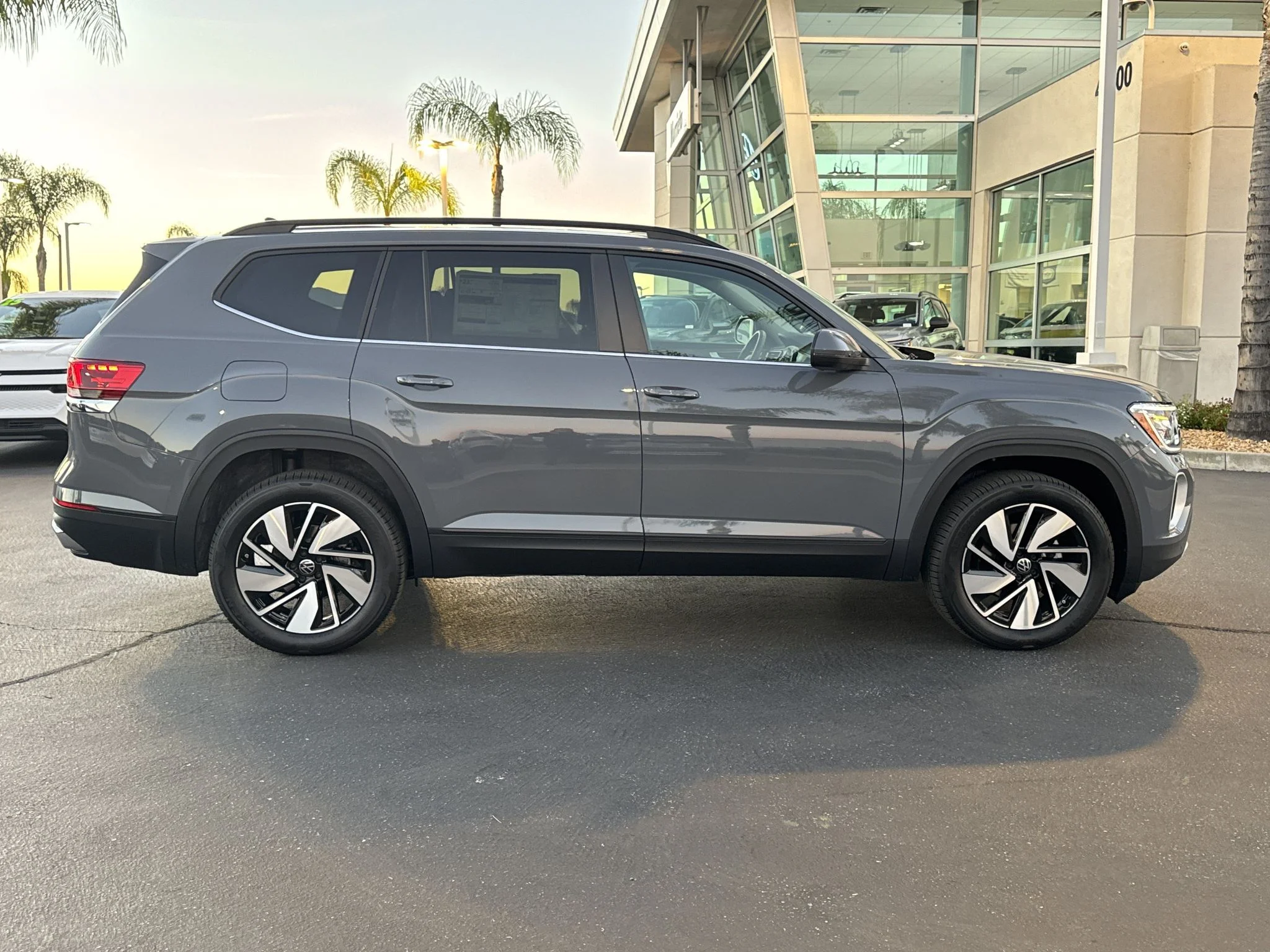 New 2026 PURE GRAY Volkswagen 2.0T SE w/Technology image 9