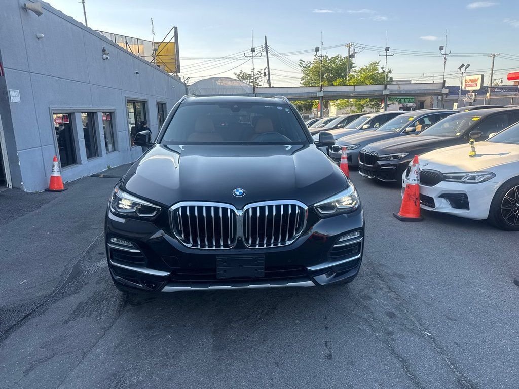 Used 2020 Black BMW xDrive50i image 2