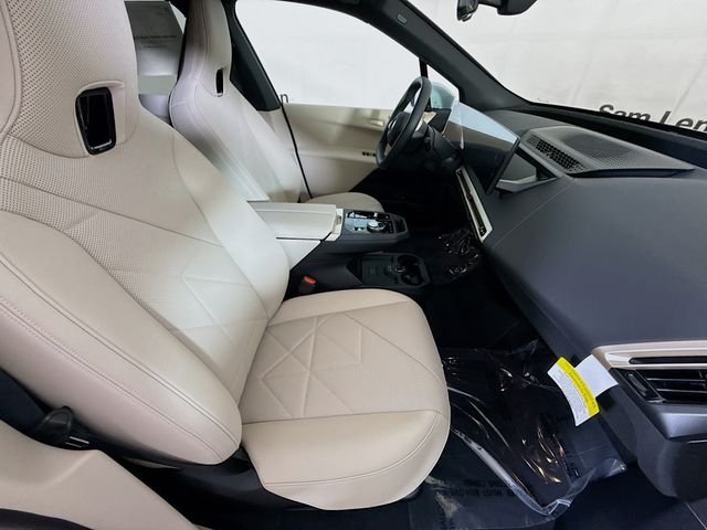 2026 BMW iX 45 - Photo 27
