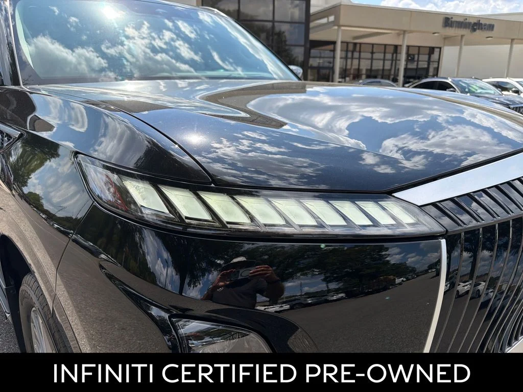 Certified Used 2026 Black Obsidian INFINITI LUXE image 13