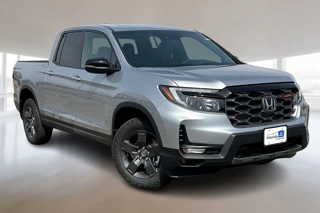 New 2026 Solar Silver Metallic Honda TrailSport image 2