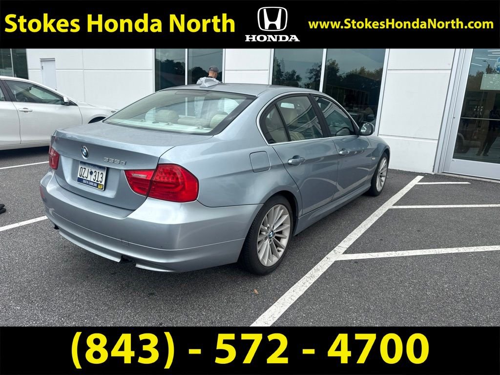Used 2010 Blue BMW 335d image 3