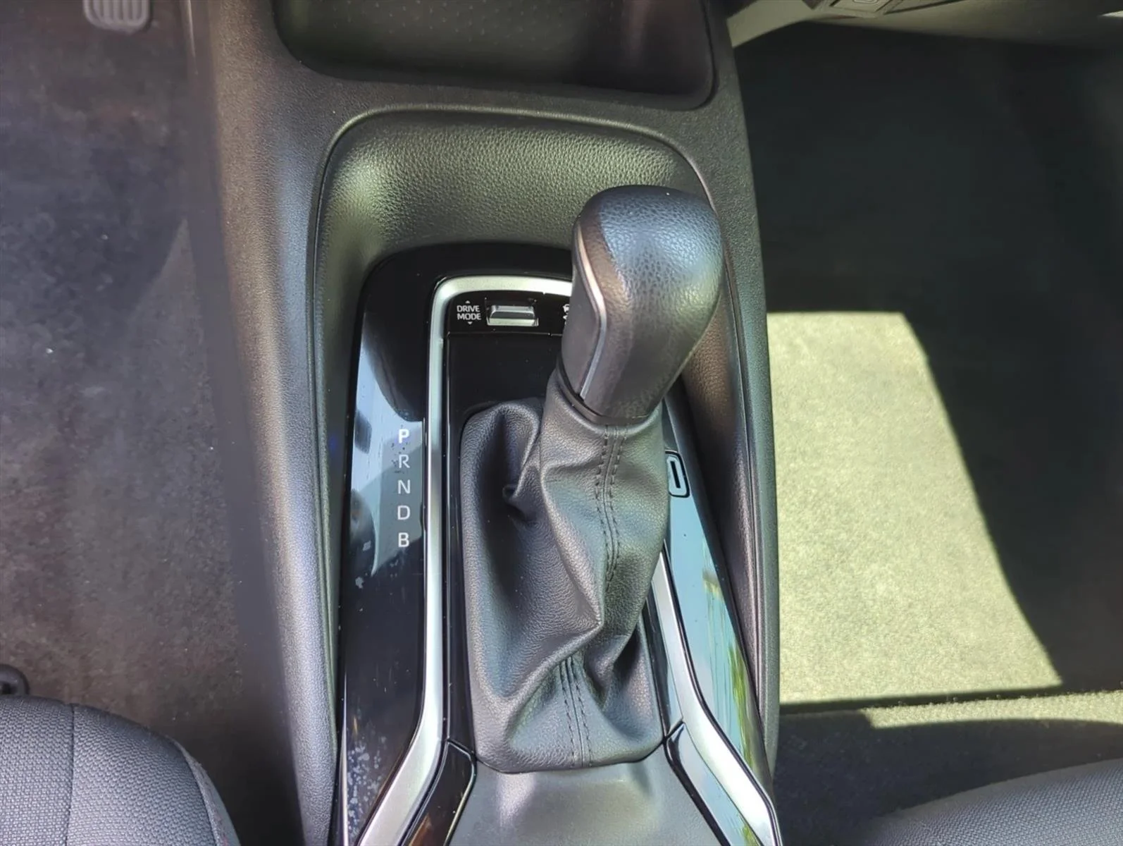 Used 2024 Classic Silver Metallic Toyota SE image 21