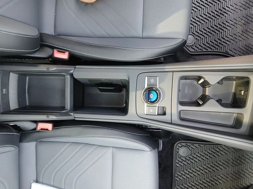 New 2026 Silver Volkswagen 2.0T SE image 25