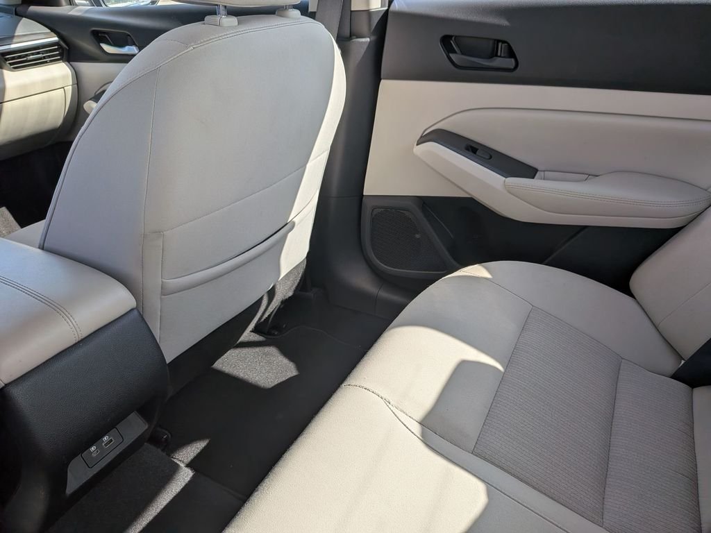 Used 2025 Blue Nissan 2.5 SV image 34