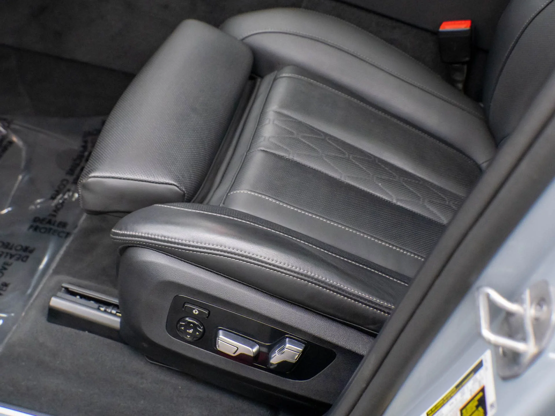Certified Used 2024 Gray BMW M60i image 16