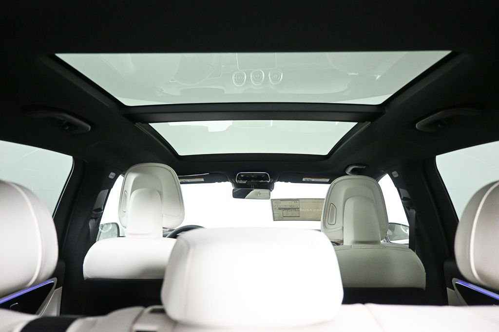 New 2026 Polar White Mercedes-Benz GLC 300 image 19