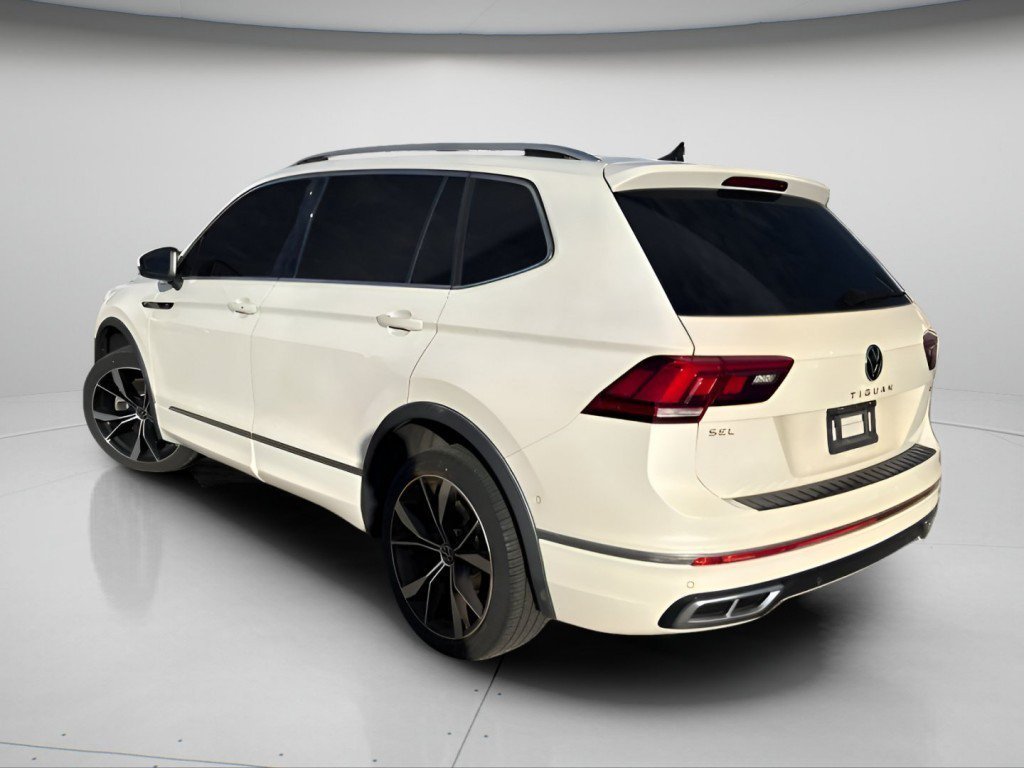 Used 2022 Oryx White Pearl Effect Volkswagen 2.0T SEL R-Line image 10