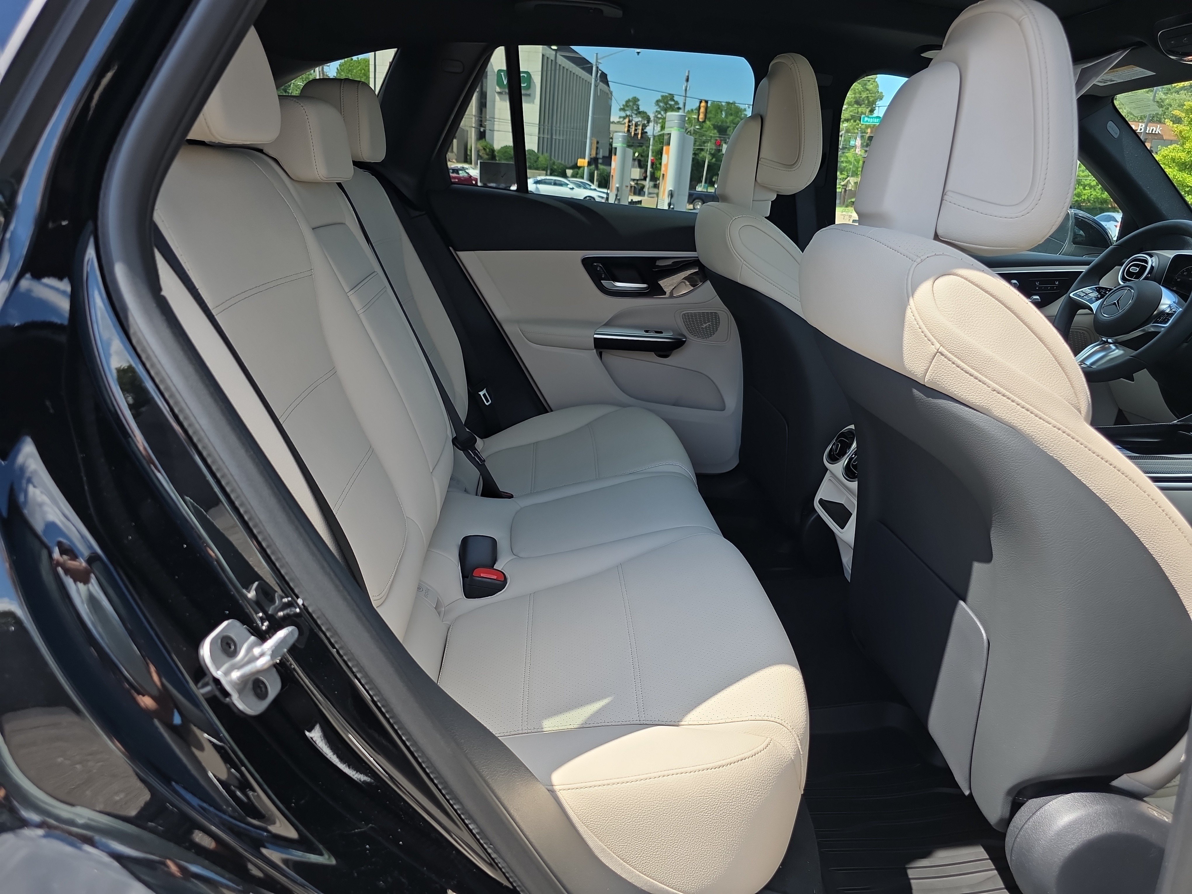 New 2026 Black Mercedes-Benz GLC 300 image 42