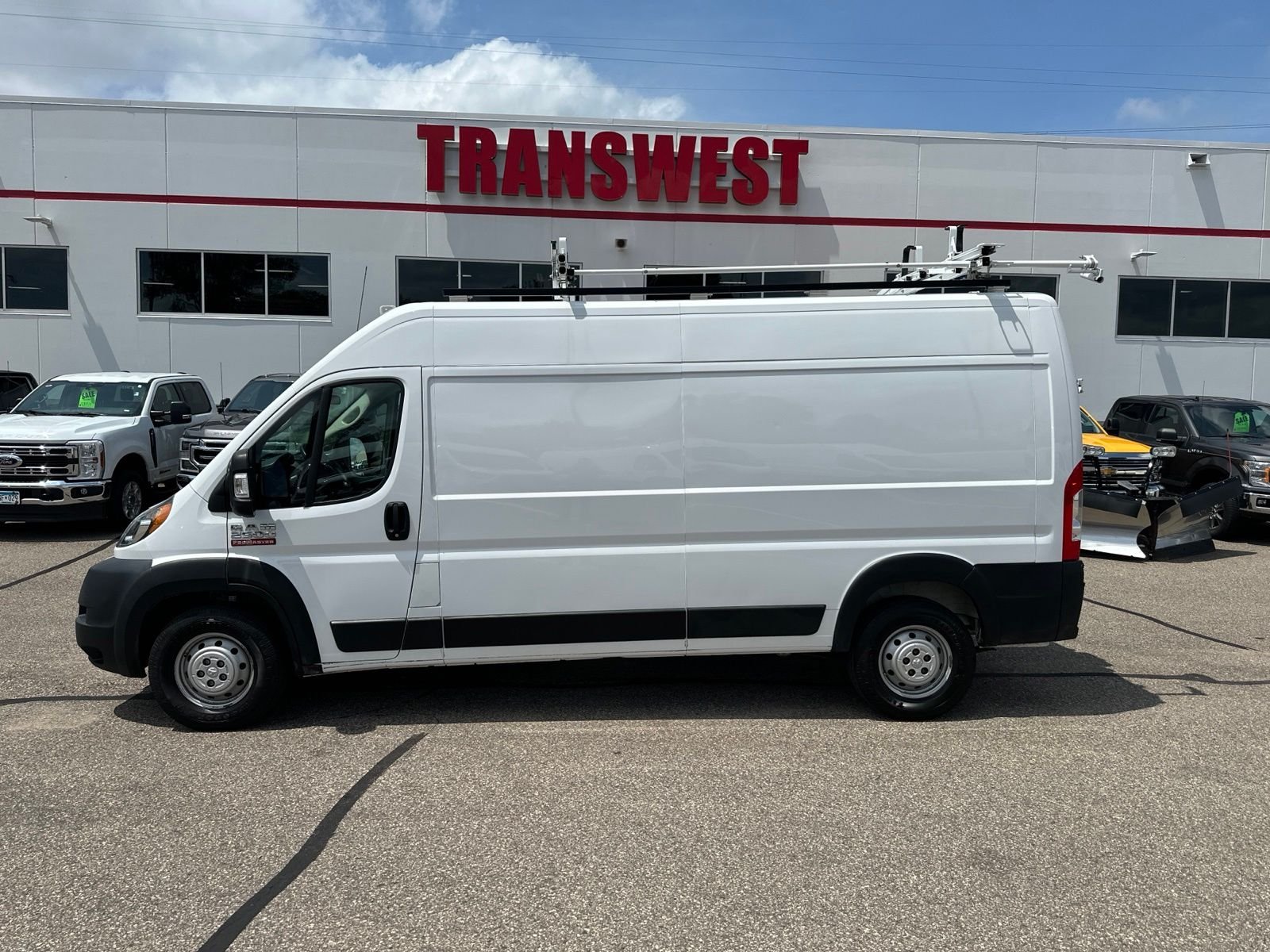 Used 2020 RAM ProMaster Cargo Van Base with VIN 3C6TRVDG9LE109387 for sale in Minneapolis, Minnesota