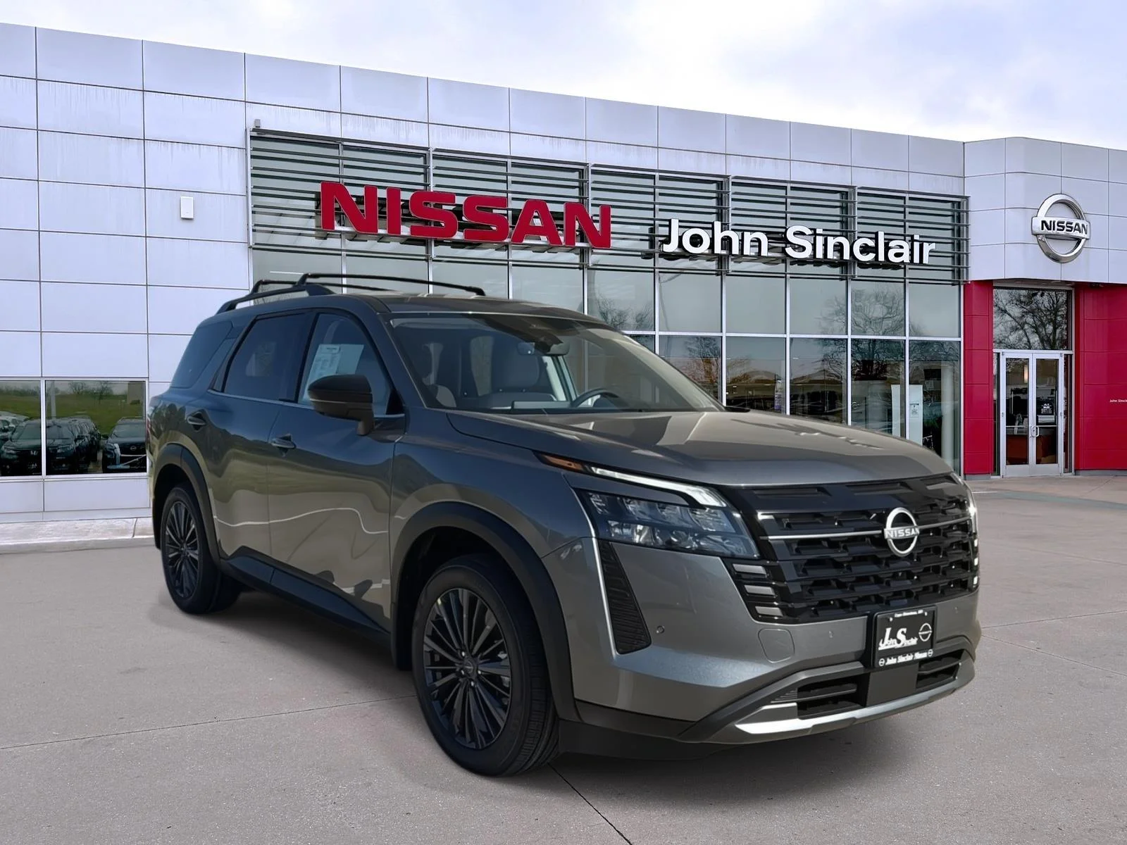2026 Nissan Pathfinder SL 2WD's photo