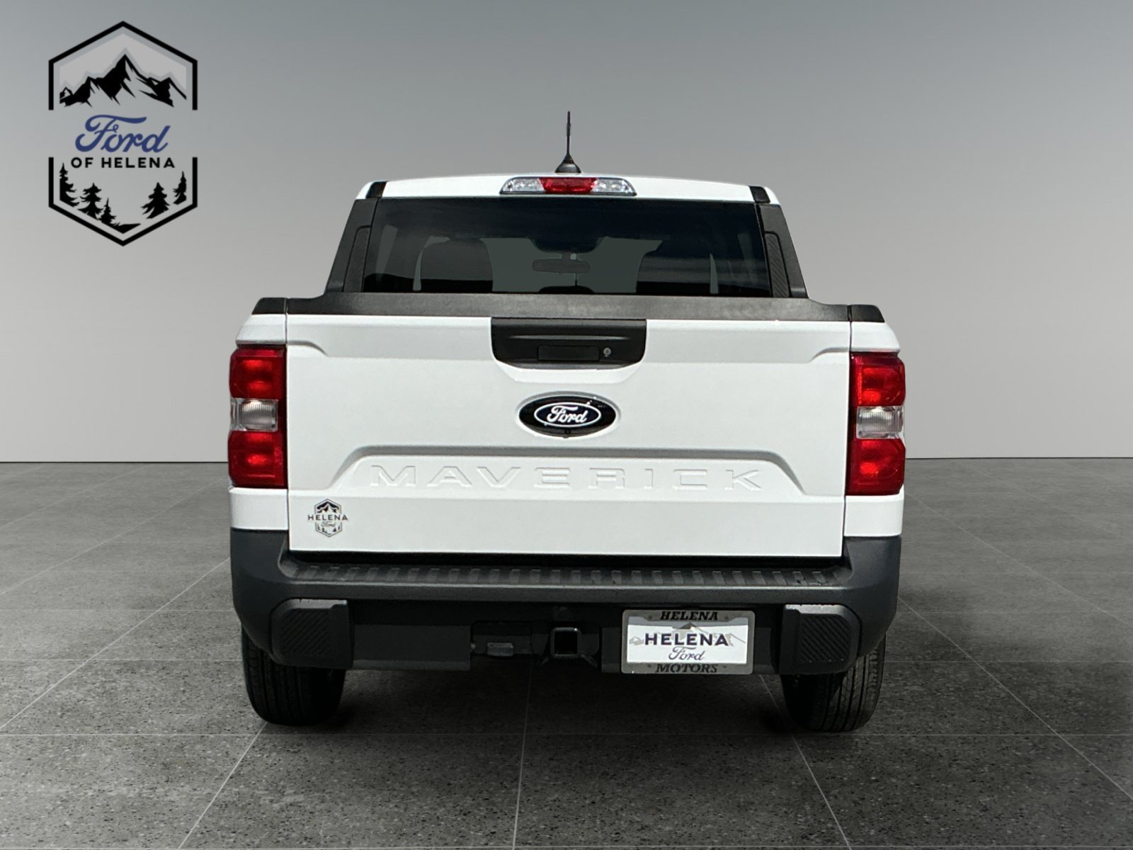 New 2026 Oxford White Ford XLT image 4