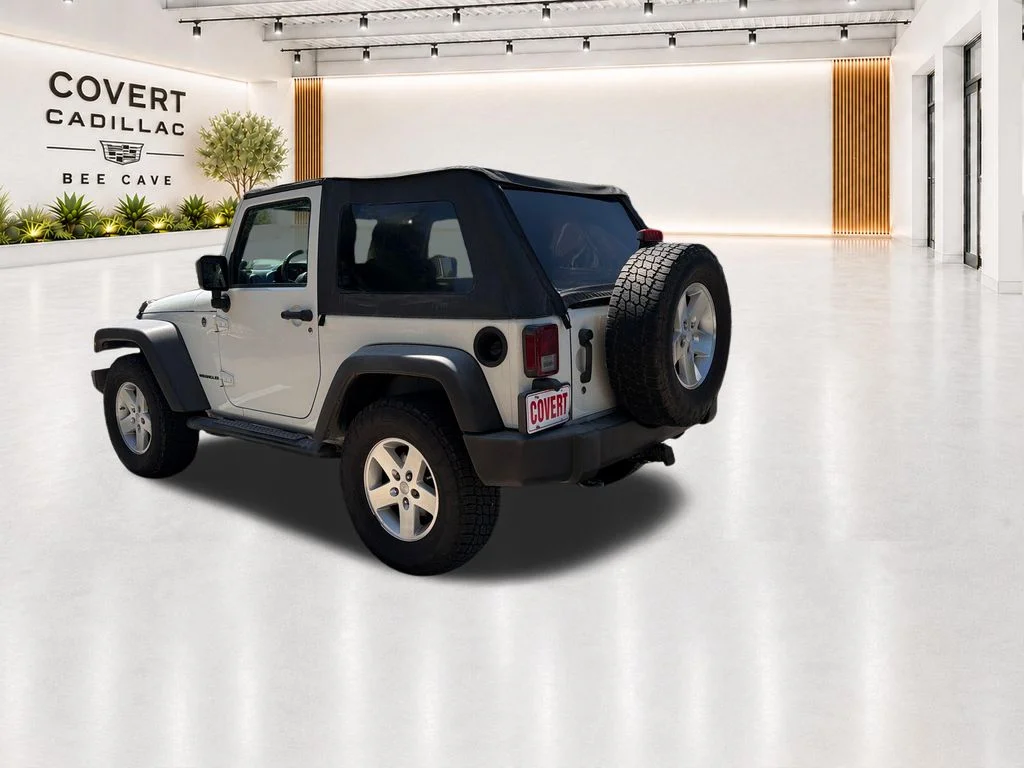 Used 2009 White Jeep X image 8