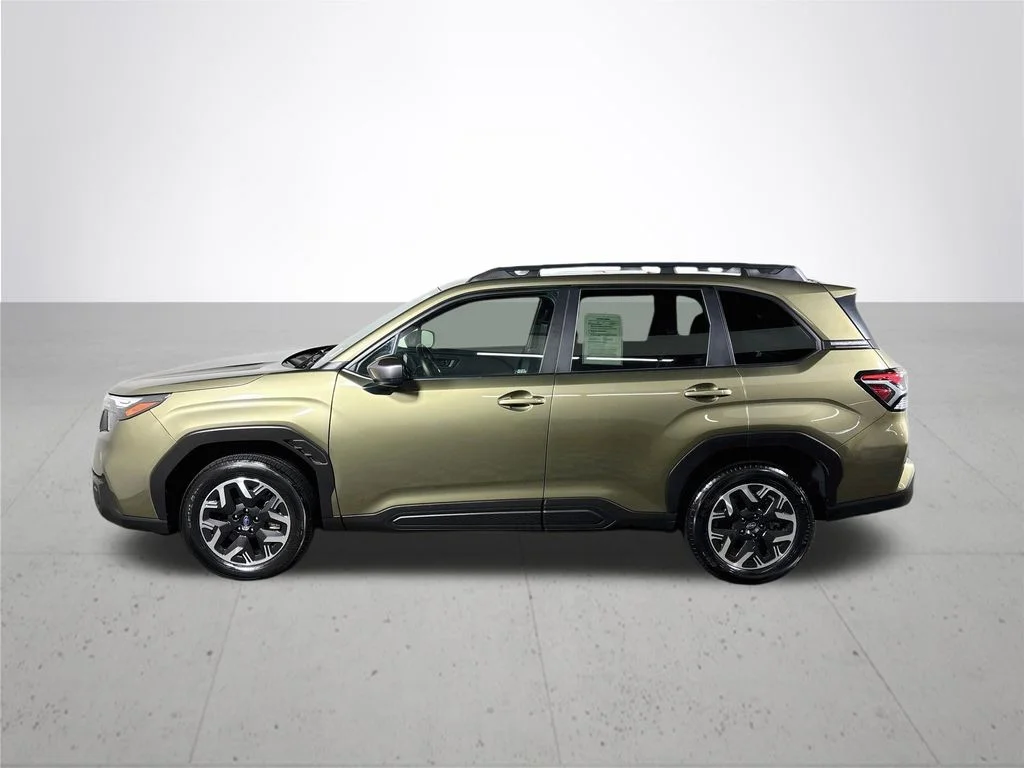 Used 2025 Brown Subaru Premium image 9