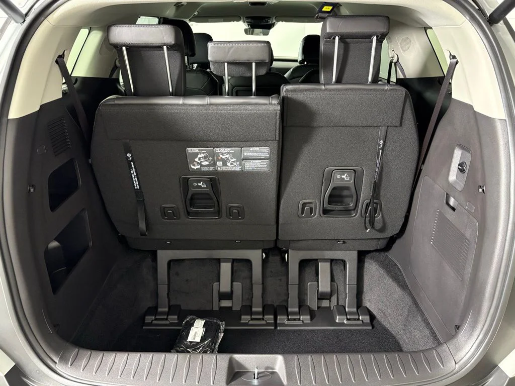 New 2026 White Kia EX image 41