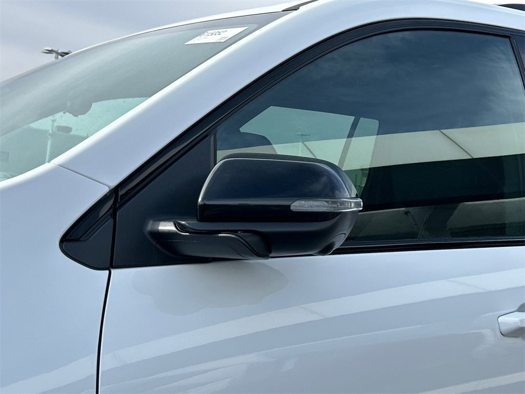 2026 GMC ACADIA - Image 11