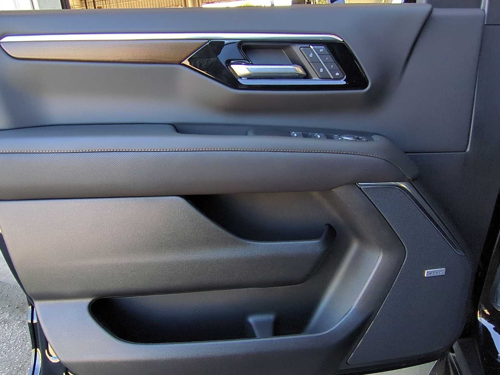 New 2026 Black Chevrolet High Country image 10