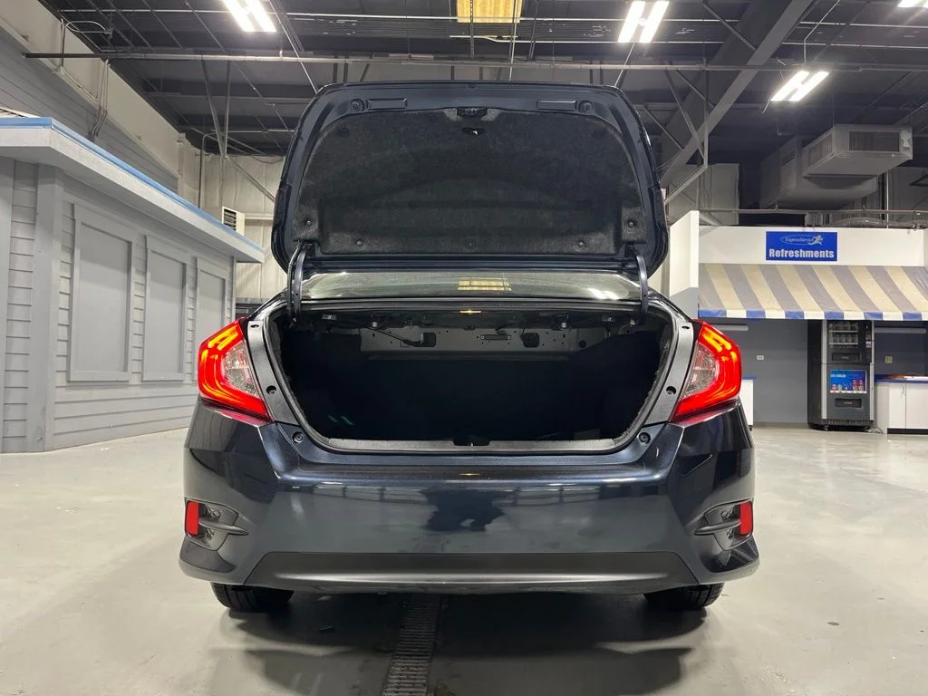 Certified Used 2017  Honda EX-T image 9