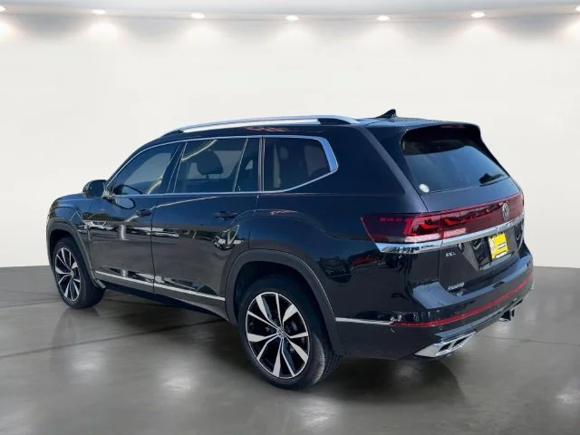 Used 2024 Black Volkswagen 2.0T SEL Premium R-Line image 4