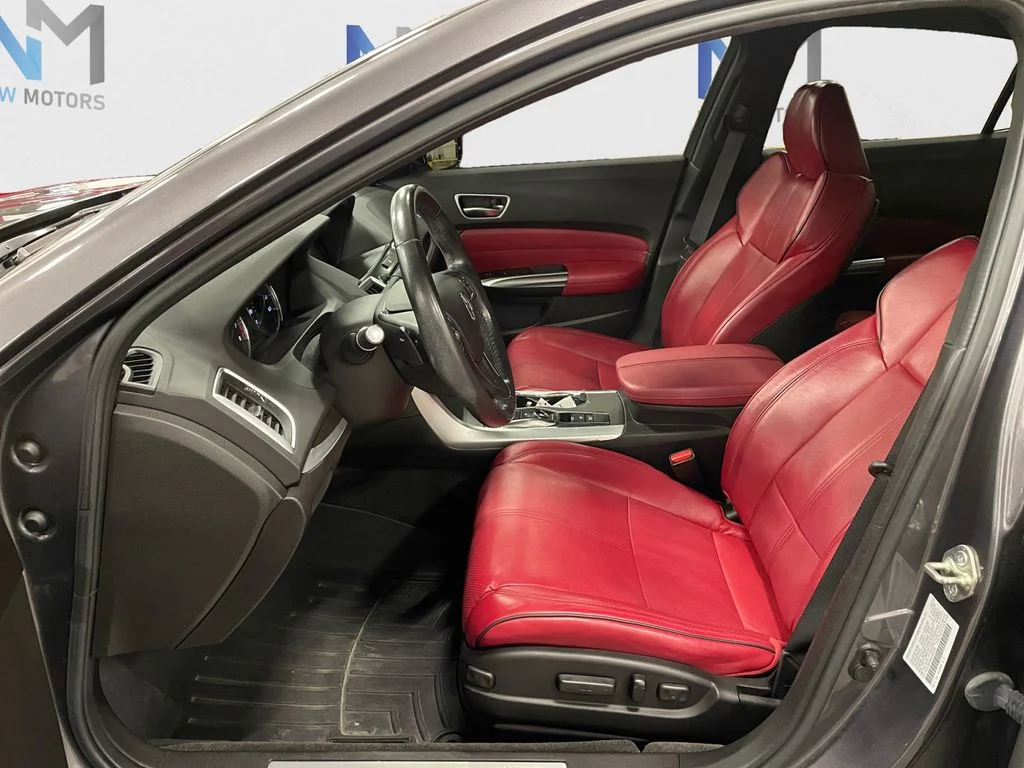 Used 2019 Gray Acura 3.5L Technology Pkg w/A-Spec Pkg image 9
