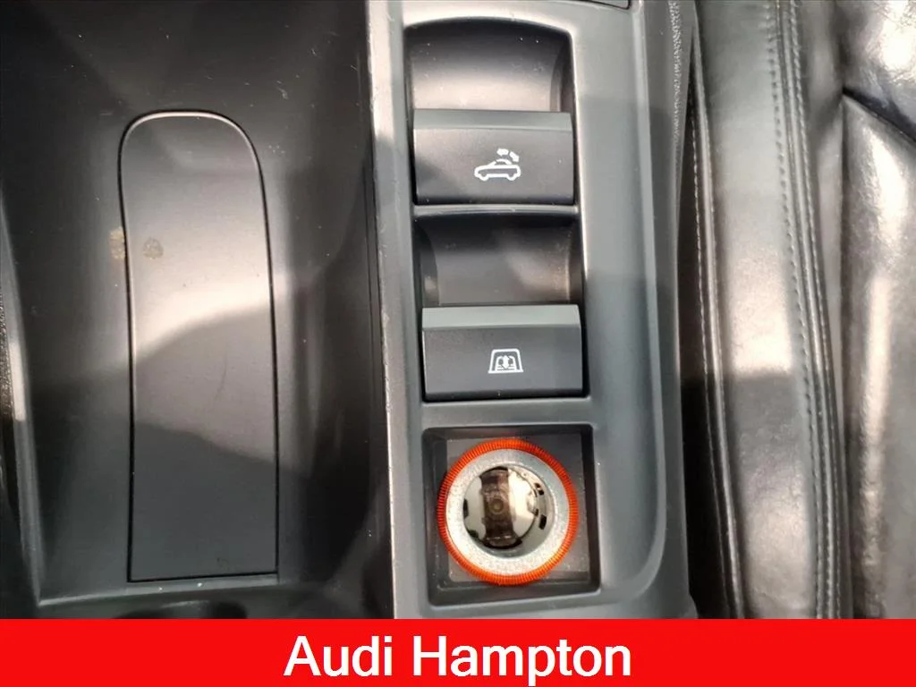 Used 2011 Phantom Black Pearl Audi 5.2L image 15