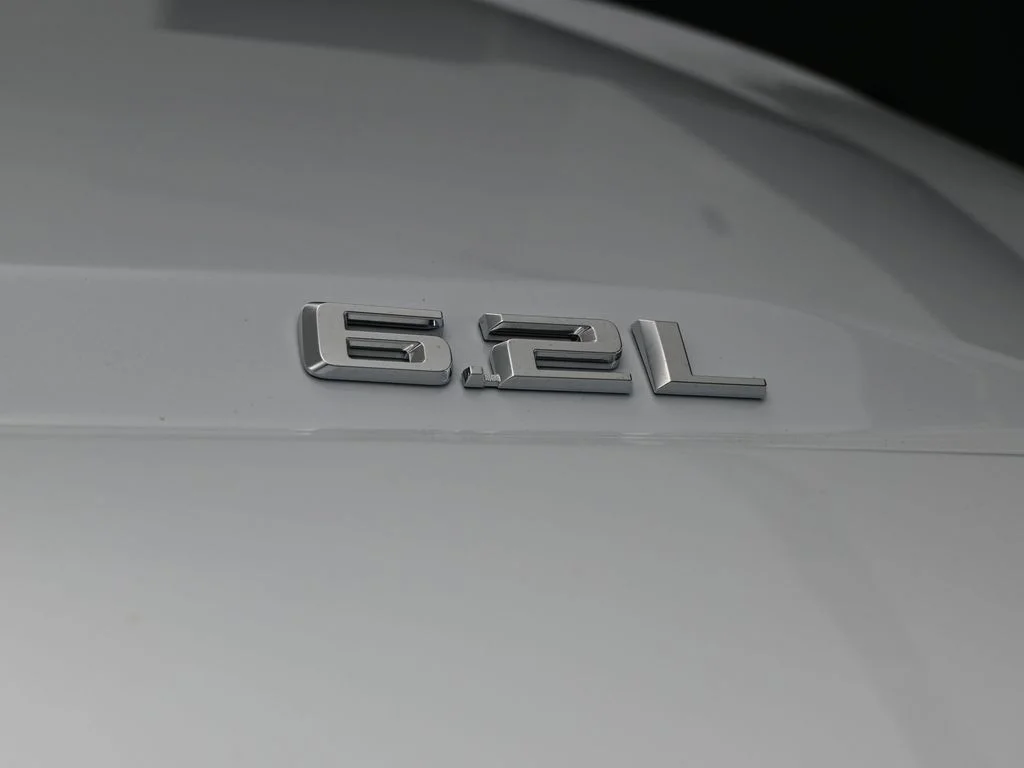 Used 2026 Summit White Chevrolet High Country image 58