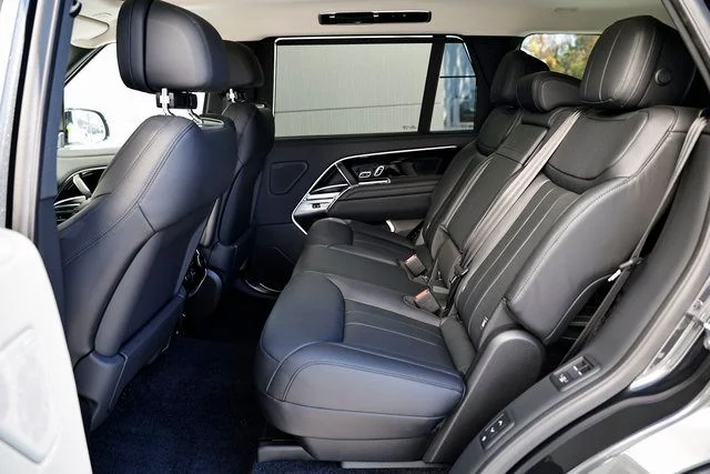 2025 Land Rover Range Rover SE - Photo 28
