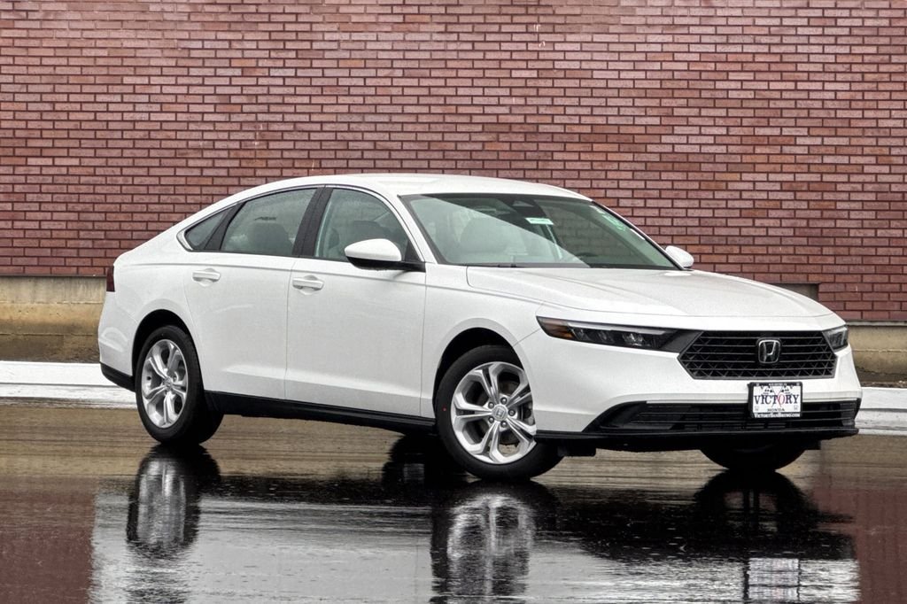 New 2026 Platinum White Pearl Honda LX image 2