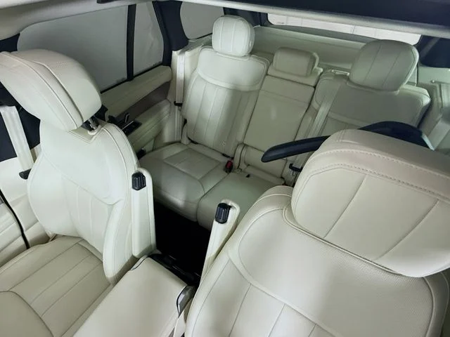 New 2026 Charente Grey Prem Met Land Rover SE image 14